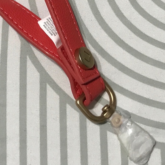 NEW Thirty one red wristlet strap - Picture 2 of 2